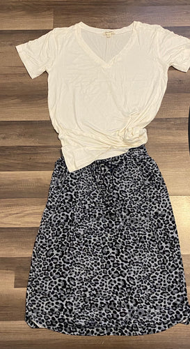 Grey Leopard Weekender Skirt